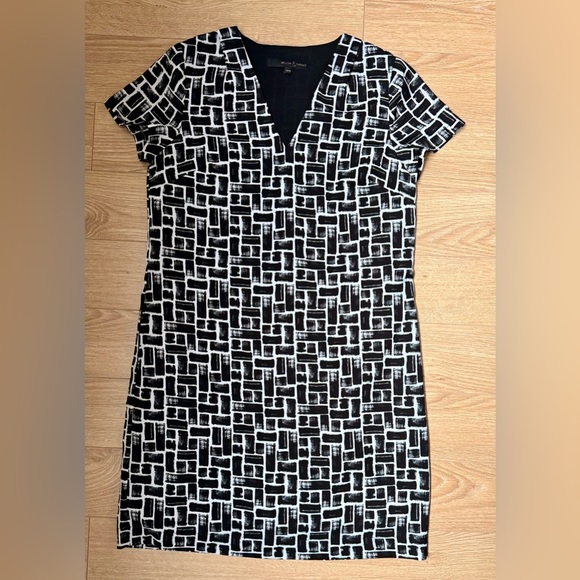 3/$30 - Willow & Thread Chic Black and White Patterned Dress with pockets - Picture 2 of 7